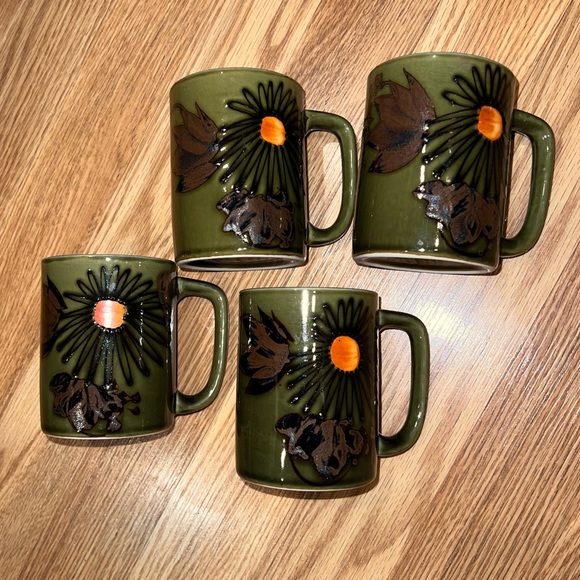 Otagiri Other - Set of 4 Otagiri Vintage MCM stoneware Coffee Mugs orange daisies on green